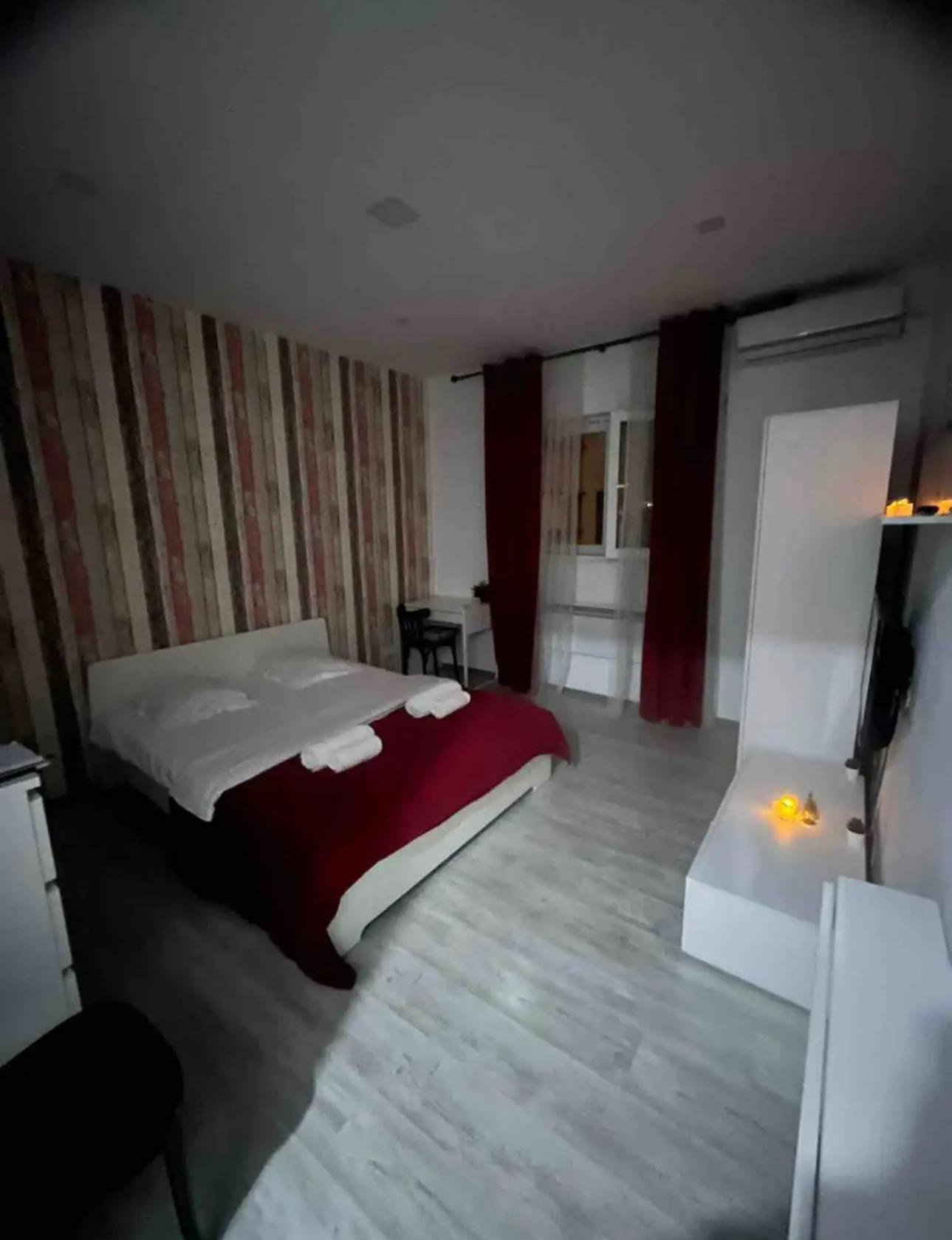 Apartment Amazing Location In The Center *