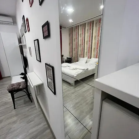Amazing Location In The City Center Bucharest Exterior photo